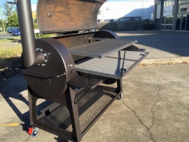 24"  "BRANGUS" BBQ SMOKER AND GRILL