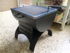 BCS 20" FIREPIT AND GRILL "HALFPIPE"